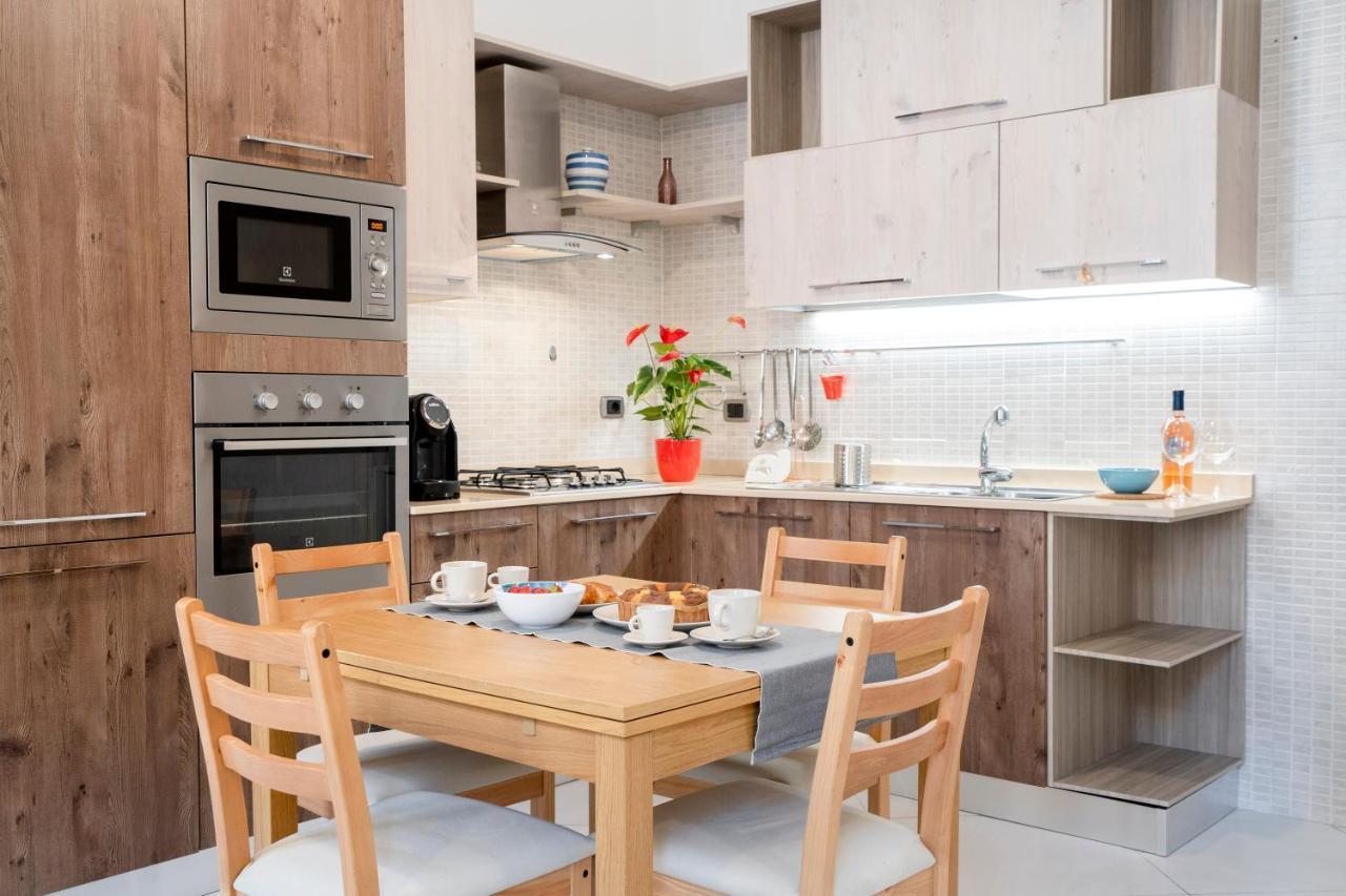 La Casa Di Gio - Stazione & Policlinico Apartment Bari Ngoại thất bức ảnh